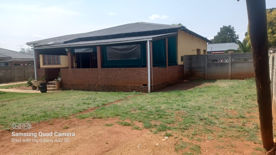 4 Bedroom Property for Sale in Selection Park Gauteng