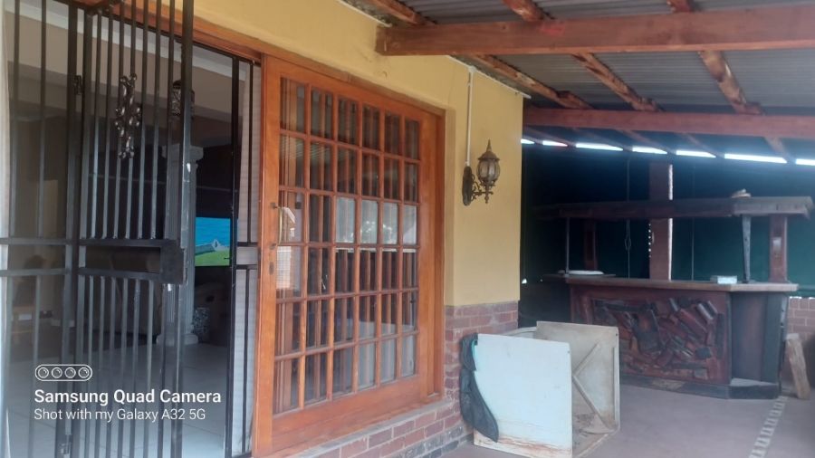 4 Bedroom Property for Sale in Selection Park Gauteng
