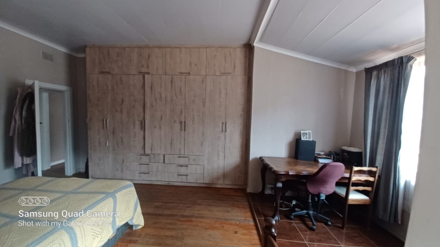 4 Bedroom Property for Sale in Selection Park Gauteng