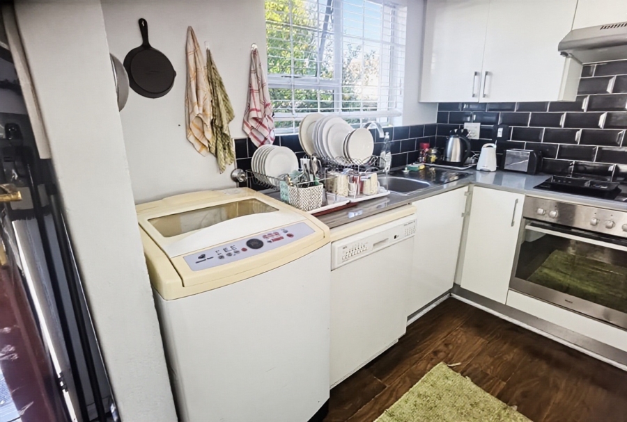 2 Bedroom Property for Sale in Sunninghill Gauteng