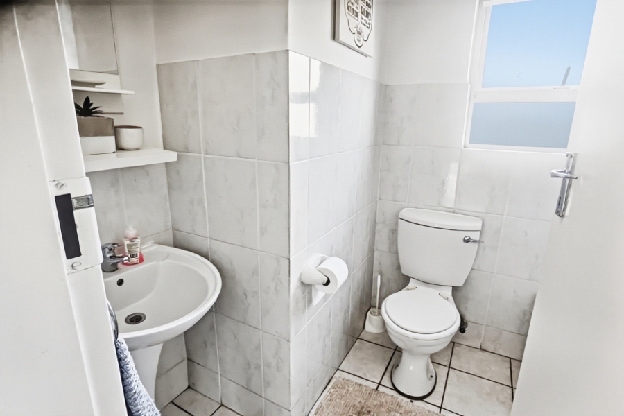 2 Bedroom Property for Sale in Sunninghill Gauteng