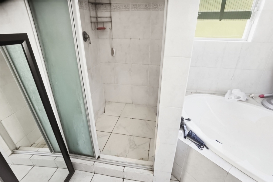 2 Bedroom Property for Sale in Sunninghill Gauteng