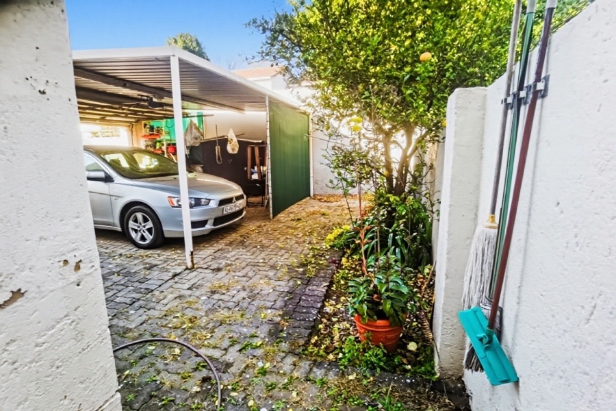 2 Bedroom Property for Sale in Sunninghill Gauteng
