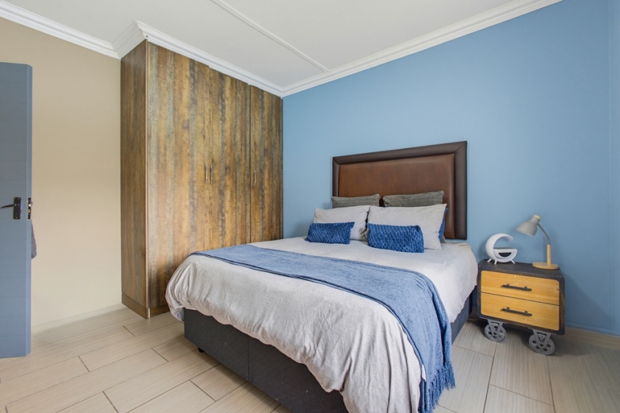 4 Bedroom Property for Sale in Van Riebeeck Park Gauteng