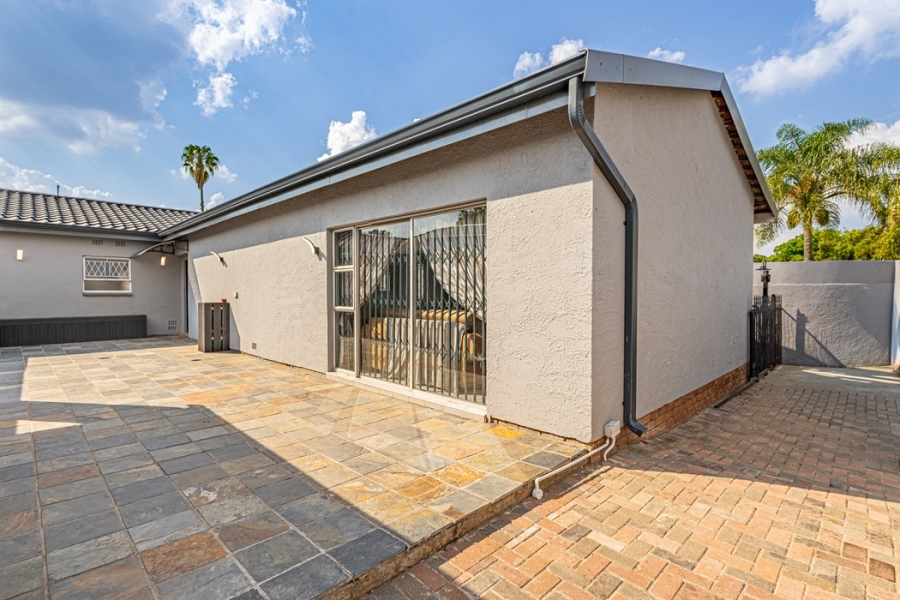 4 Bedroom Property for Sale in Van Riebeeck Park Gauteng