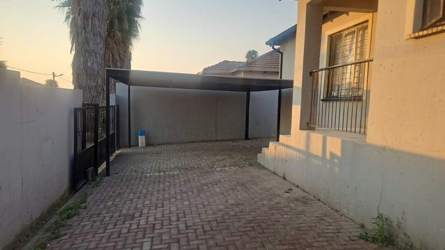 3 Bedroom Property for Sale in Cosmo City Gauteng