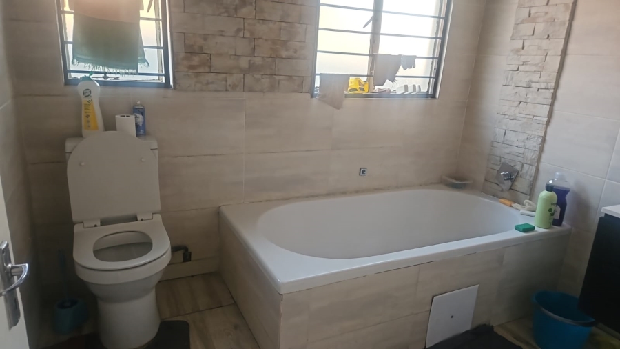 3 Bedroom Property for Sale in Cosmo City Gauteng