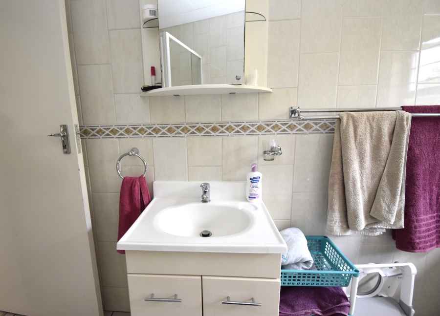 To Let 3 Bedroom Property for Rent in North Riding Gauteng