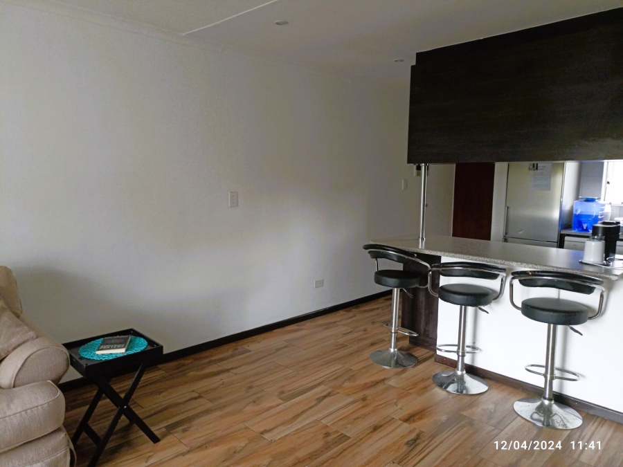 2 Bedroom Property for Sale in Sonneglans Gauteng