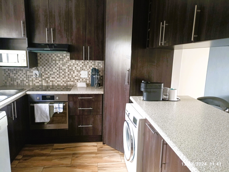 2 Bedroom Property for Sale in Sonneglans Gauteng