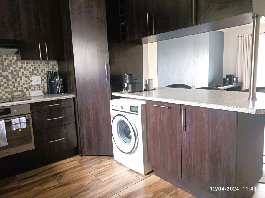 2 Bedroom Property for Sale in Sonneglans Gauteng