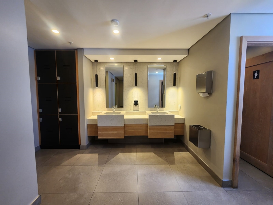 To Let 1 Bedroom Property for Rent in Sandown Gauteng