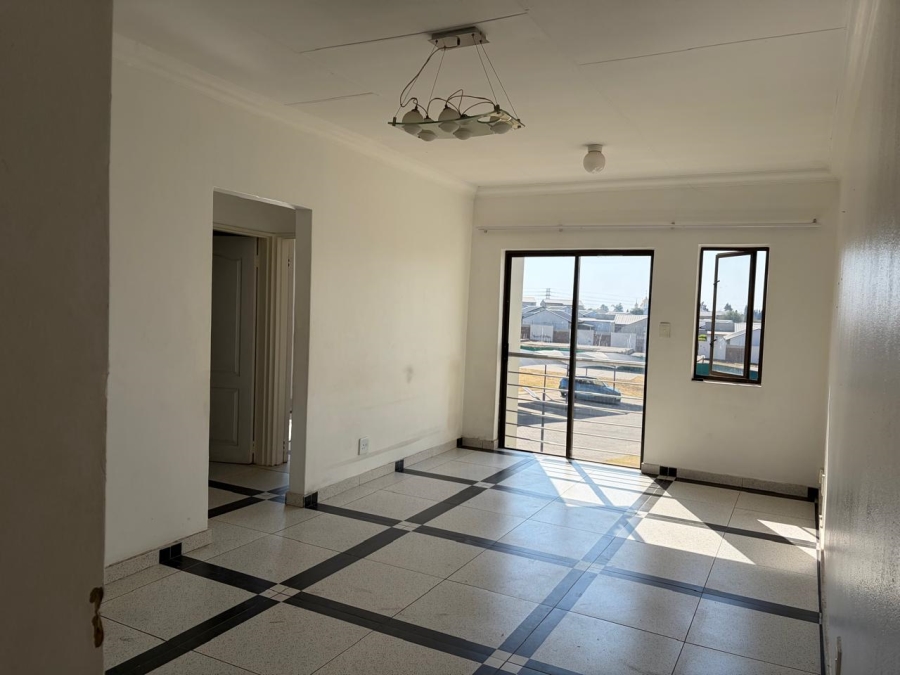 To Let 2 Bedroom Property for Rent in Noordwyk Gauteng