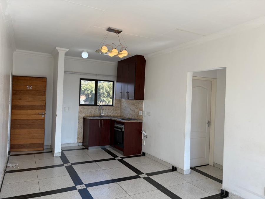 To Let 2 Bedroom Property for Rent in Noordwyk Gauteng