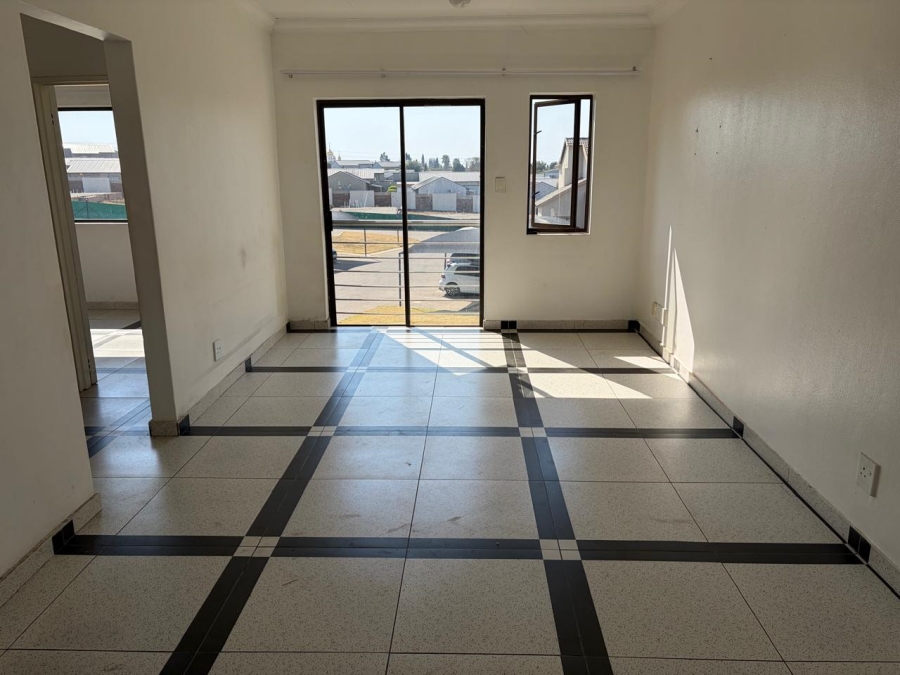 To Let 2 Bedroom Property for Rent in Noordwyk Gauteng