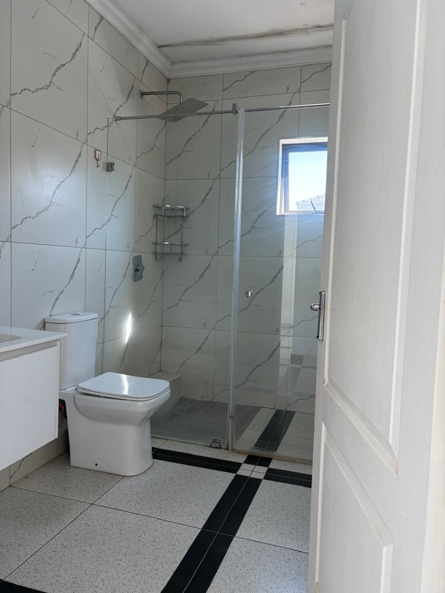 To Let 2 Bedroom Property for Rent in Noordwyk Gauteng