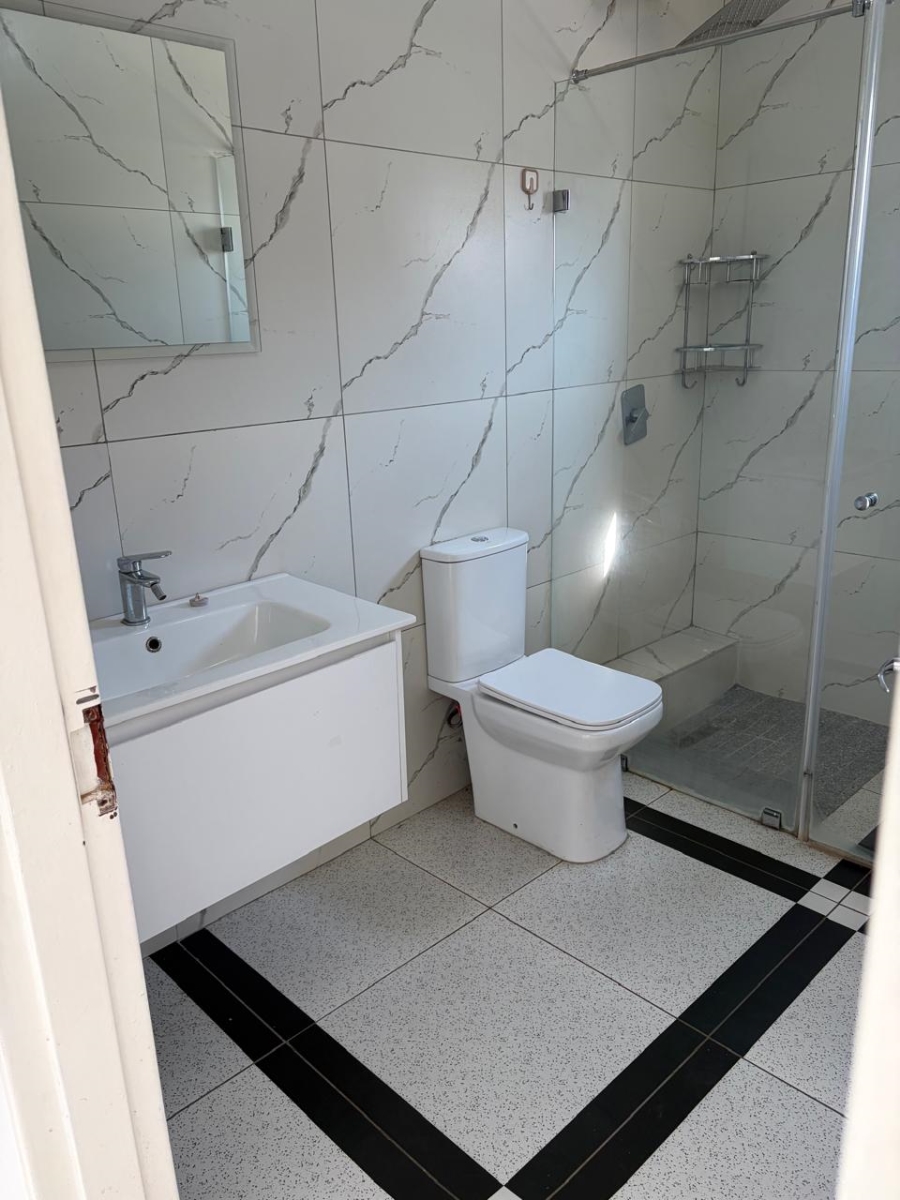 To Let 2 Bedroom Property for Rent in Noordwyk Gauteng