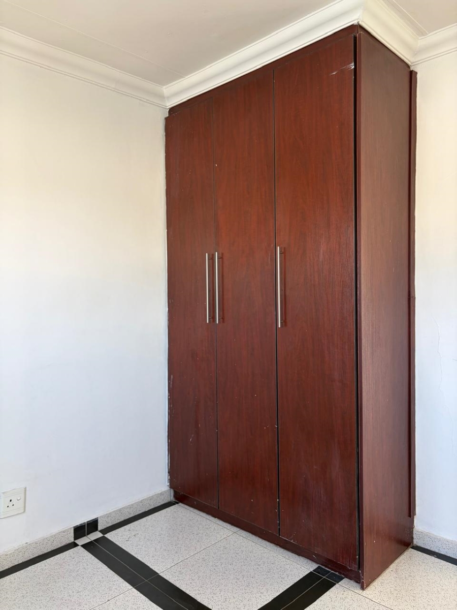 To Let 2 Bedroom Property for Rent in Noordwyk Gauteng