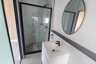 To Let 2 Bedroom Property for Rent in Waterfall Gauteng