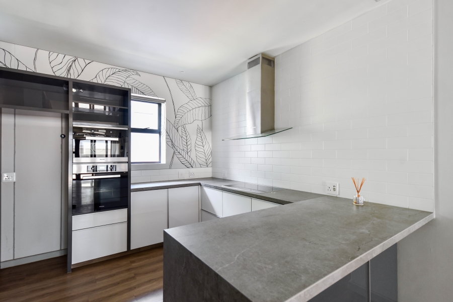 2 Bedroom Property for Sale in Nieuw Muckleneuk Gauteng