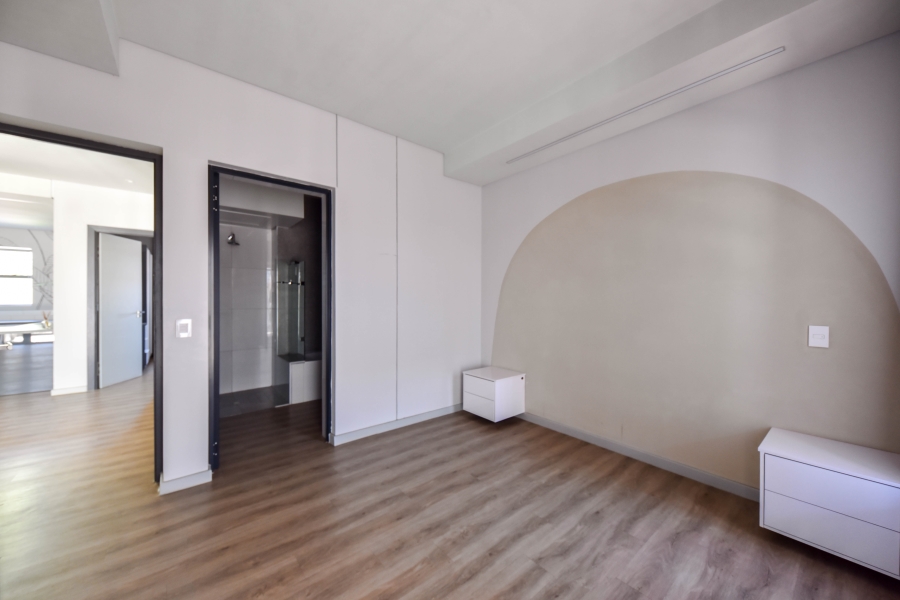 2 Bedroom Property for Sale in Nieuw Muckleneuk Gauteng
