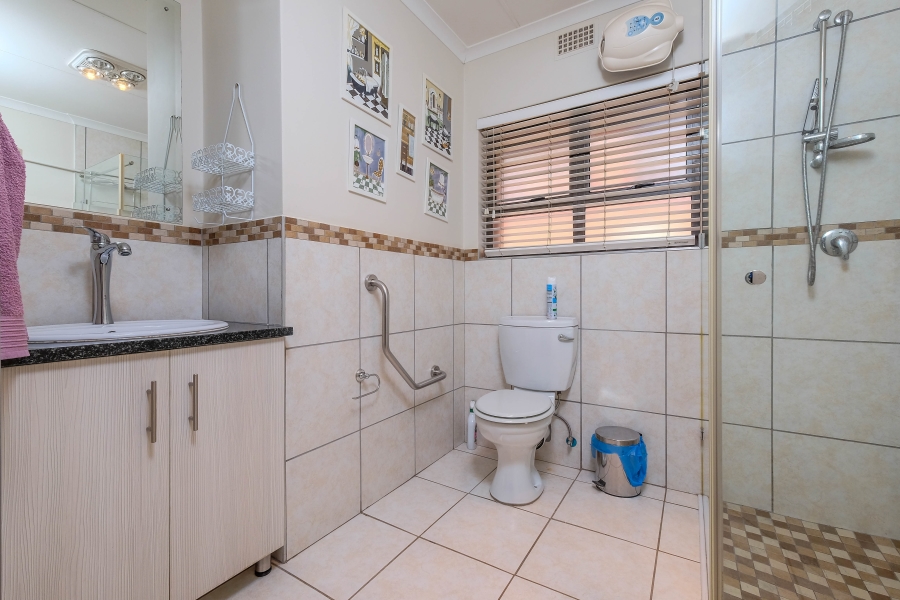 3 Bedroom Property for Sale in Homes Haven Gauteng