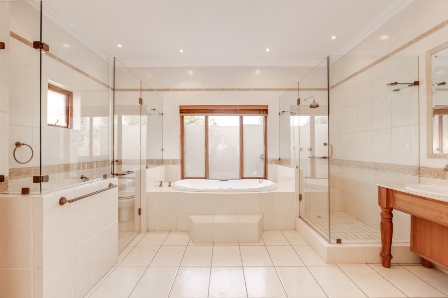 To Let 5 Bedroom Property for Rent in Dainfern Golf Estate Gauteng