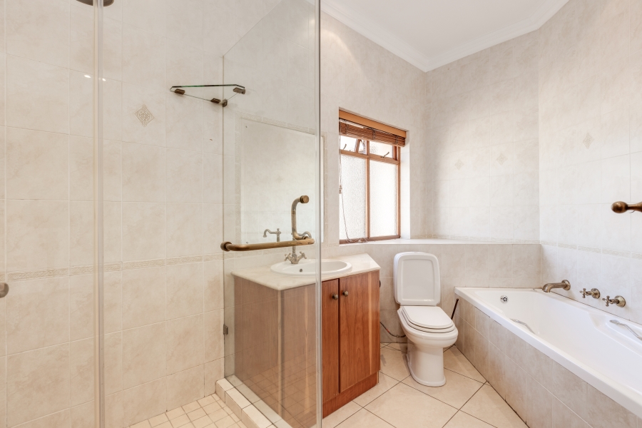 To Let 5 Bedroom Property for Rent in Dainfern Golf Estate Gauteng