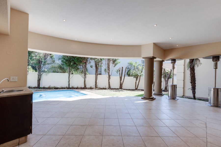 To Let 5 Bedroom Property for Rent in Dainfern Golf Estate Gauteng