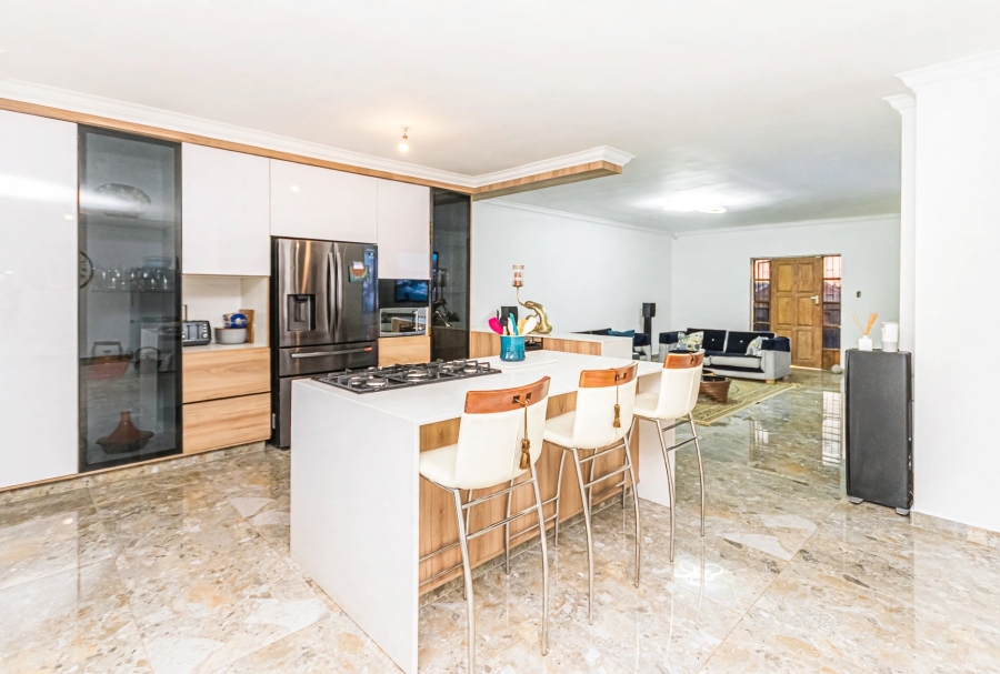 5 Bedroom Property for Sale in Krugersdorp North Gauteng