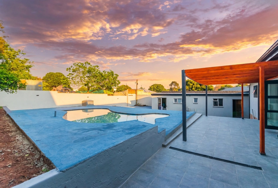 5 Bedroom Property for Sale in Krugersdorp North Gauteng