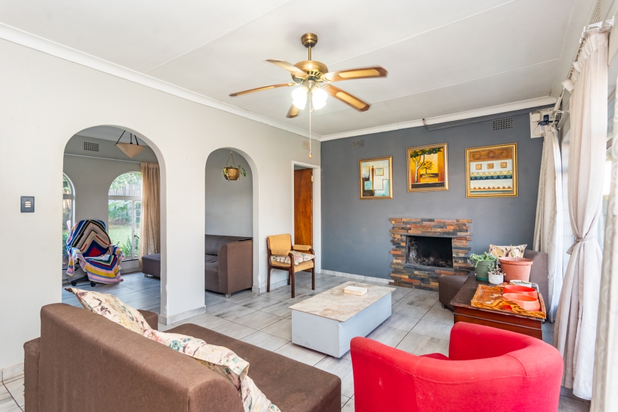 4 Bedroom Property for Sale in Breaunanda Gauteng