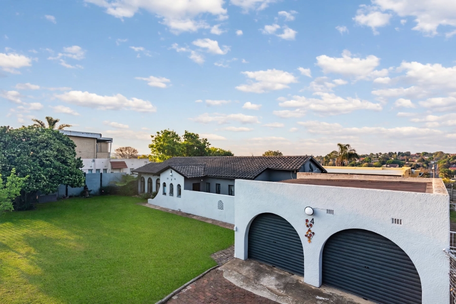 4 Bedroom Property for Sale in Breaunanda Gauteng