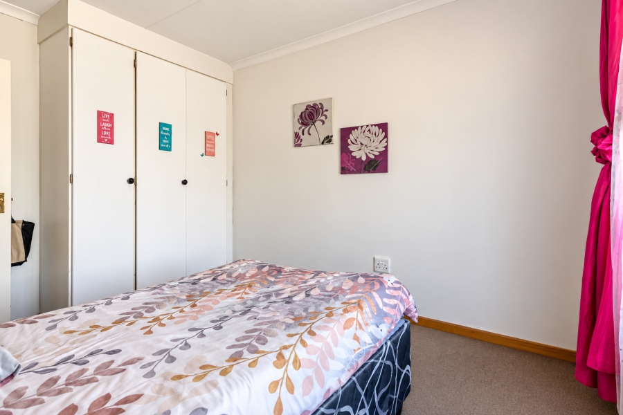 2 Bedroom Property for Sale in Helikonpark Gauteng