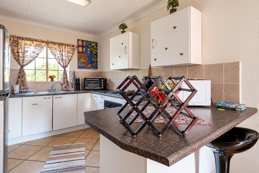 2 Bedroom Property for Sale in Helikonpark Gauteng