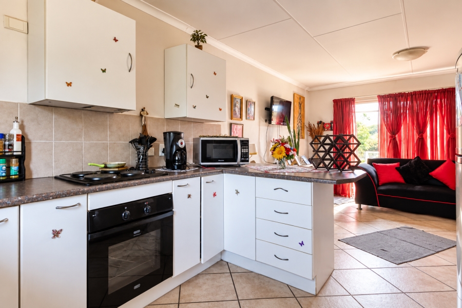 2 Bedroom Property for Sale in Helikonpark Gauteng