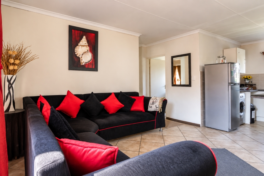 2 Bedroom Property for Sale in Helikonpark Gauteng