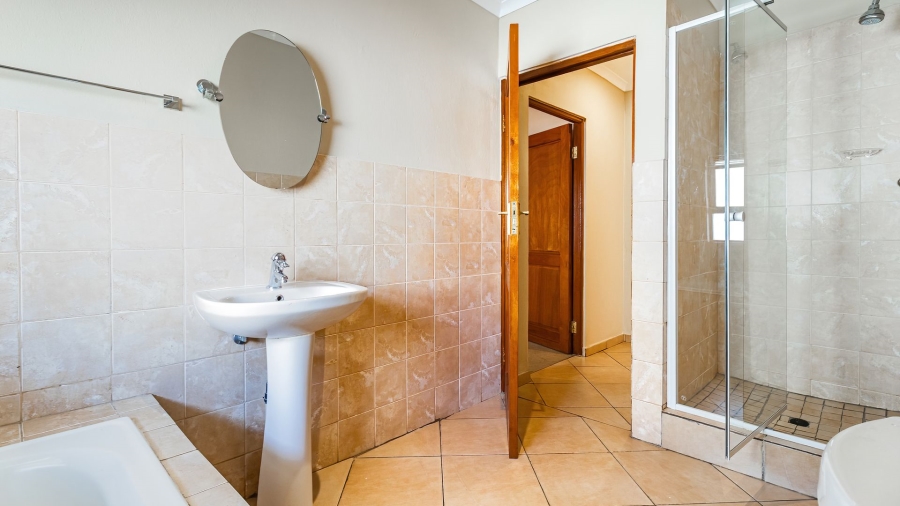 2 Bedroom Property for Sale in Ferndale Gauteng