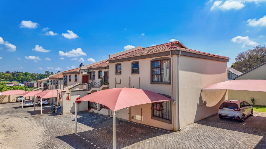 2 Bedroom Property for Sale in Ferndale Gauteng