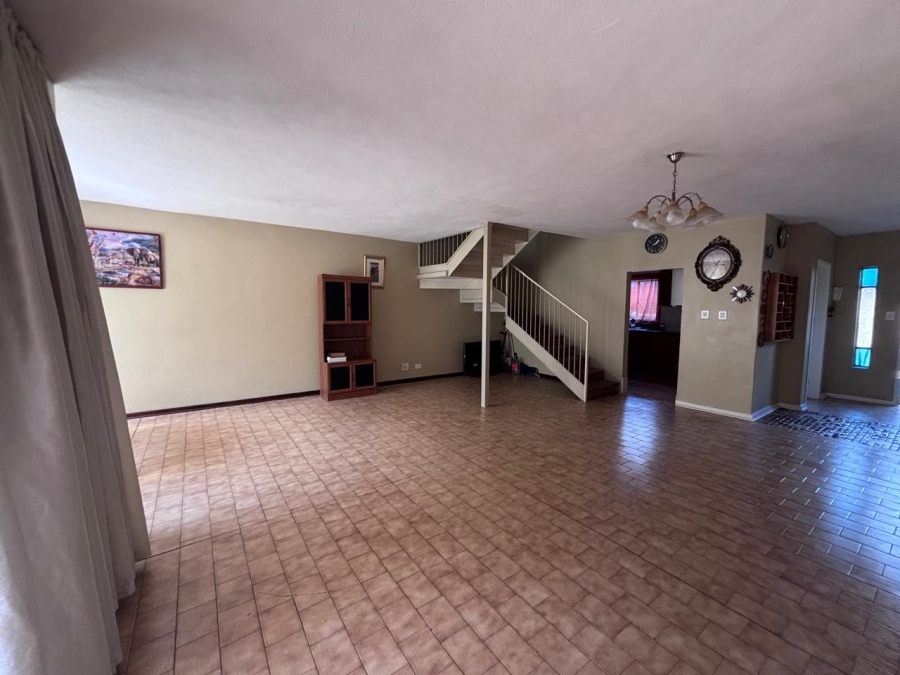 3 Bedroom Property for Sale in Villieria Gauteng