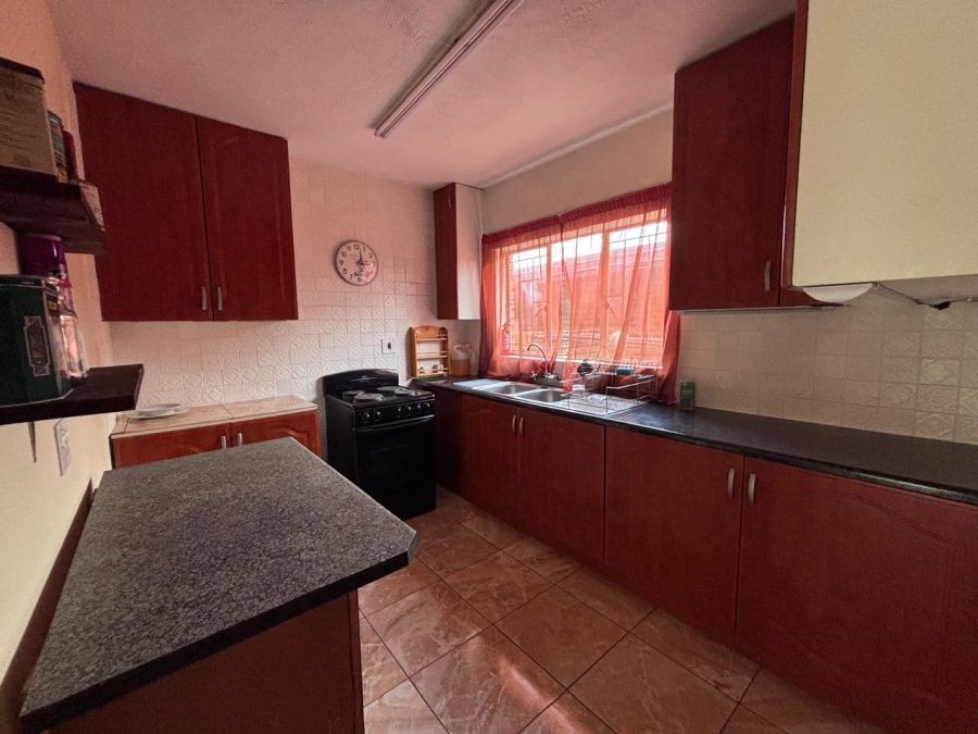 3 Bedroom Property for Sale in Villieria Gauteng