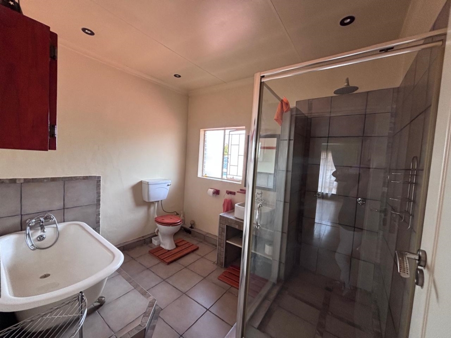 3 Bedroom Property for Sale in Villieria Gauteng
