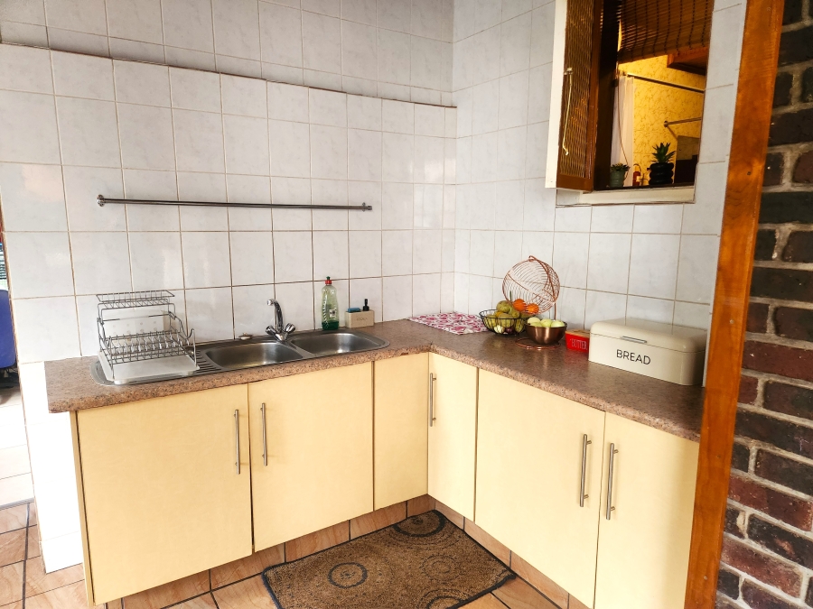To Let 3 Bedroom Property for Rent in Kensington Gauteng