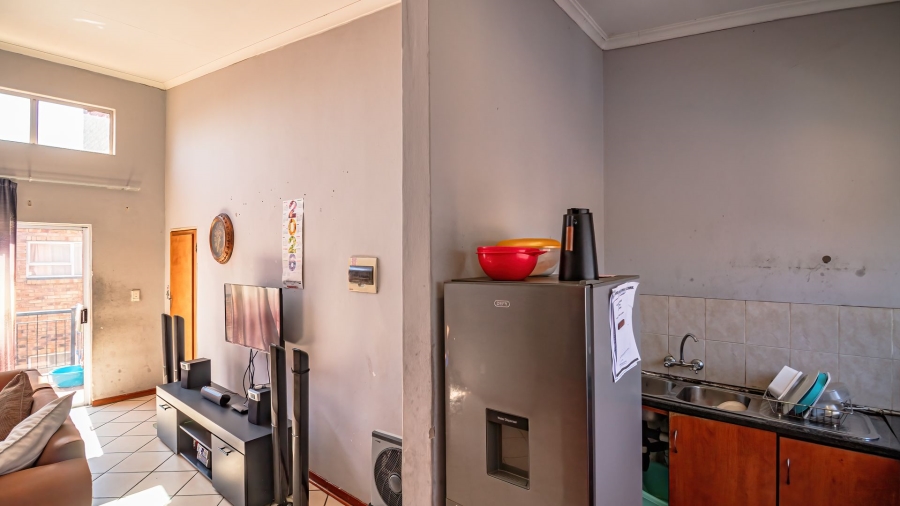 2 Bedroom Property for Sale in Vorna Valley Gauteng