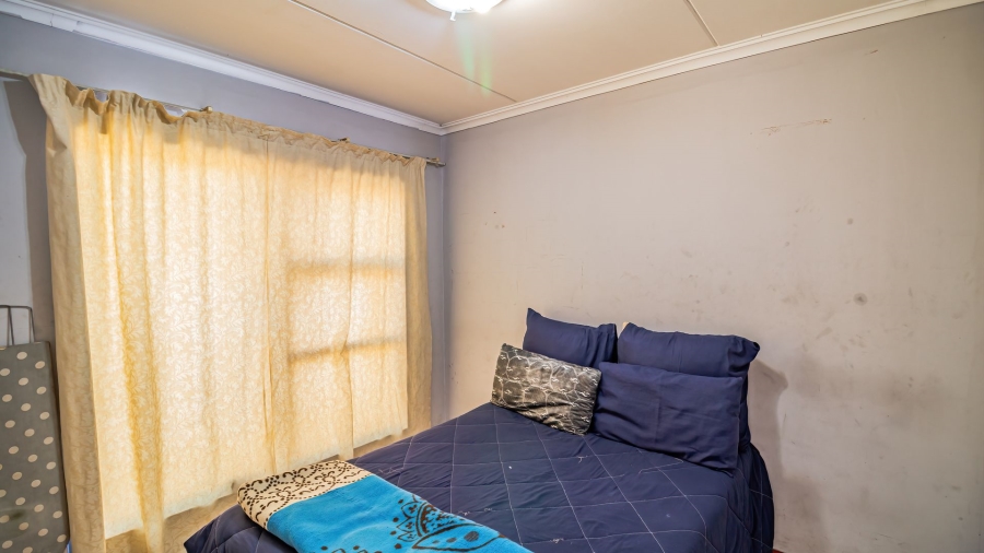 2 Bedroom Property for Sale in Vorna Valley Gauteng