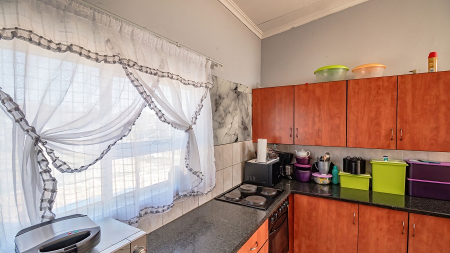 2 Bedroom Property for Sale in Vorna Valley Gauteng