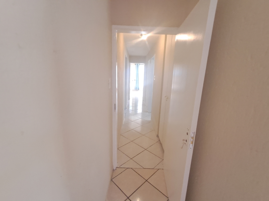 3 Bedroom Property for Sale in Oakdene Gauteng