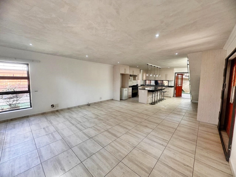 To Let 4 Bedroom Property for Rent in Equestria Gauteng