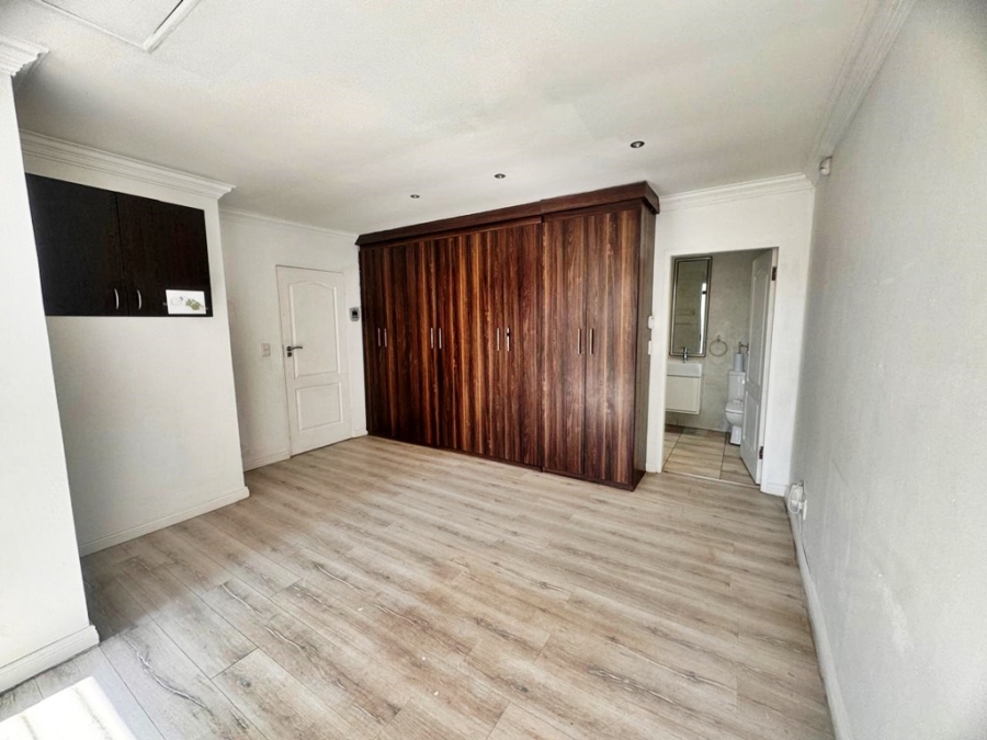 To Let 4 Bedroom Property for Rent in Equestria Gauteng