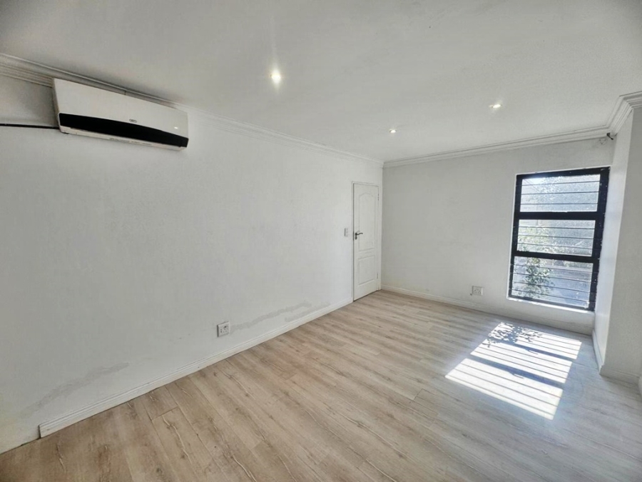 To Let 4 Bedroom Property for Rent in Equestria Gauteng